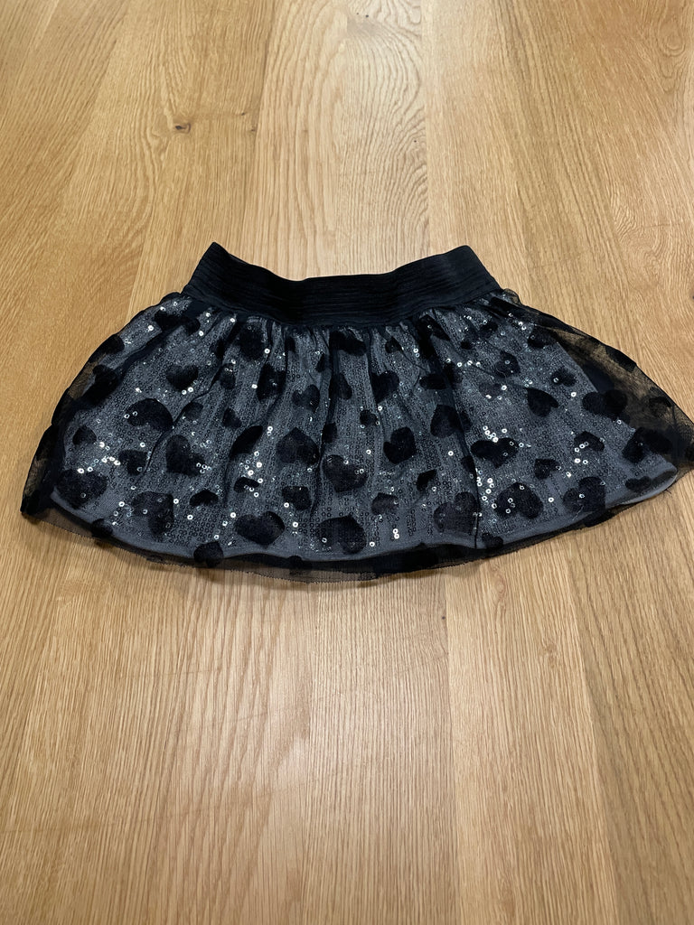 Jupe noire, tule doublé sequins