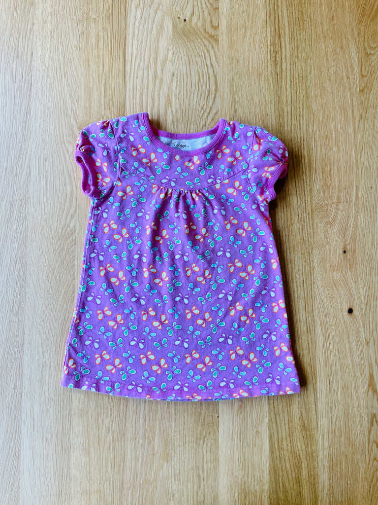 Robe rose courte