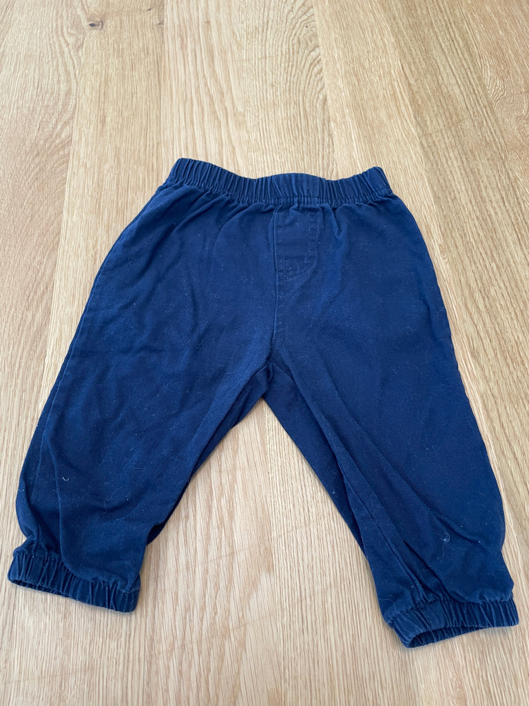 Pantalon bleu ajuste