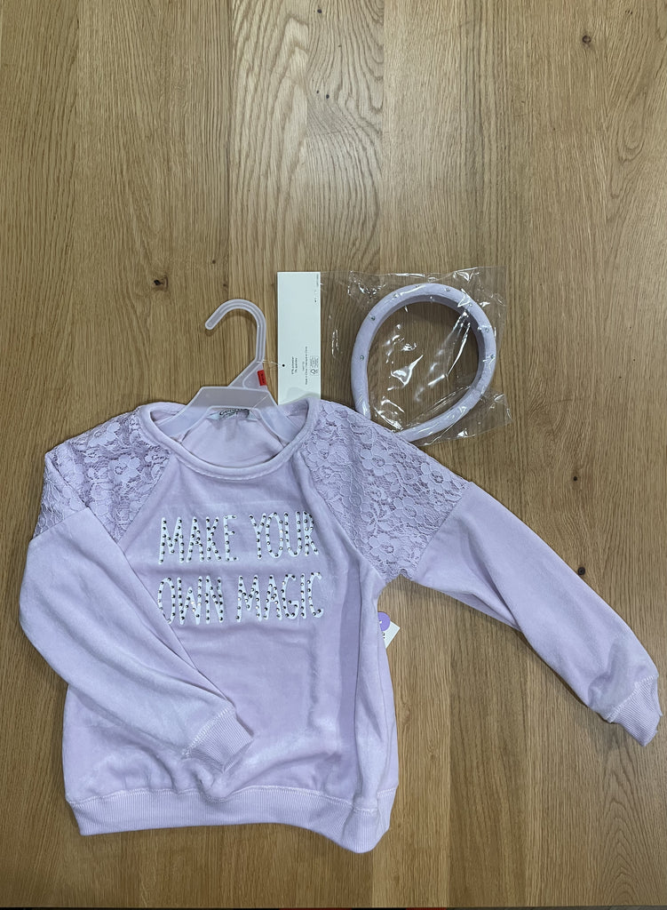 Haut velour dentelle et accessoire